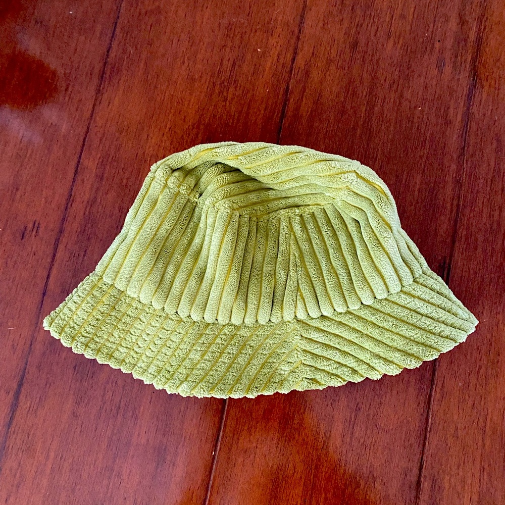 Urban outfitters bucket hat